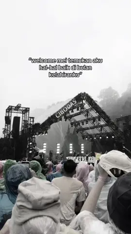 bulan ini full bahagia “amin” #monokrom #tulus #mei #month 