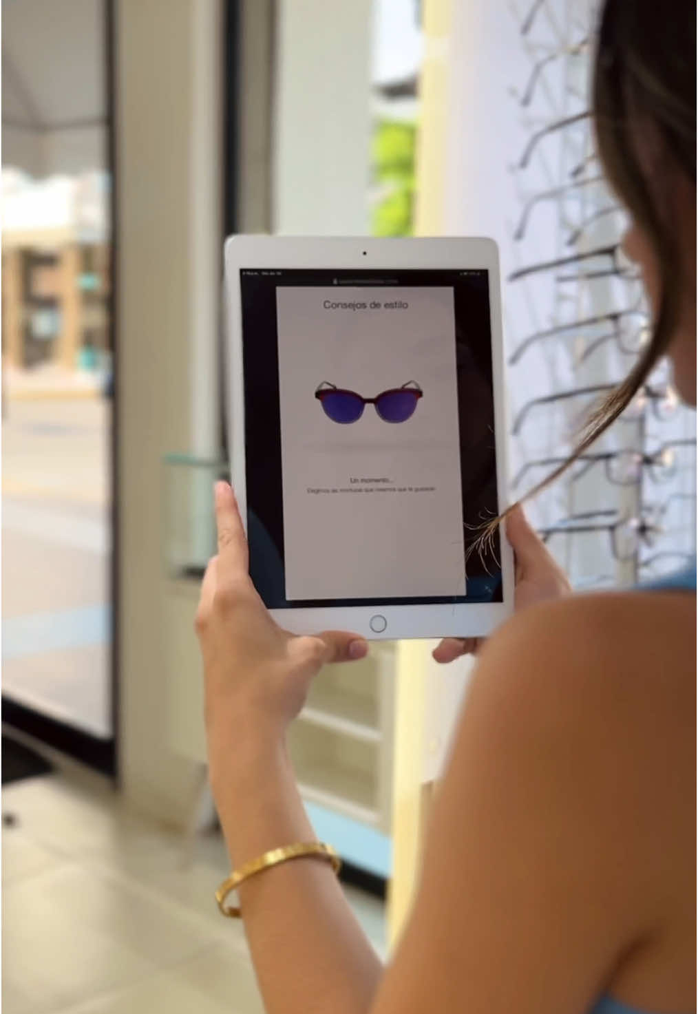 Así te podemos ayudar para que puedas escoger la armazón perfecta‼️ ##optica##lentes##machala##ecuador##saludvisual##trendingvideo##moda##belleza##lamejoropticademachala