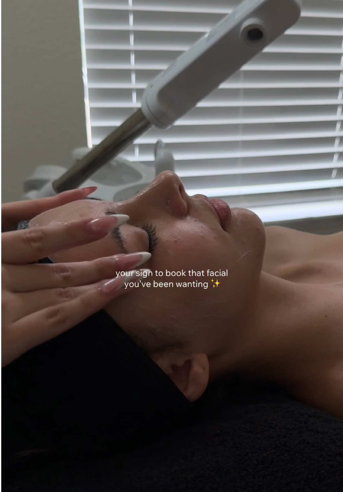 Watch this video to relieve some stress  @ Facedbyleslie on IG I post skin tips and facts on there too 🧘🏻‍♀️🎧🫧🧖🏻‍♀️ #esthetician #licensedesthetician #fyp #facial #facials #fypシ゚viral #skincare 