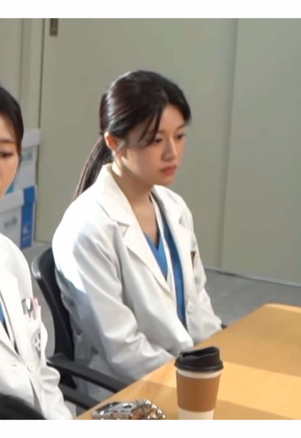 🥹 llegó el pago de fin de mes y ya quedé en -0 pesos 🥶 ¿Quién más en esta misma situación??? #kdrama #kdramalover #residentplaybook #manualpararesidentes #netflix #chile #pago #goyounjung #younjung #yulje 