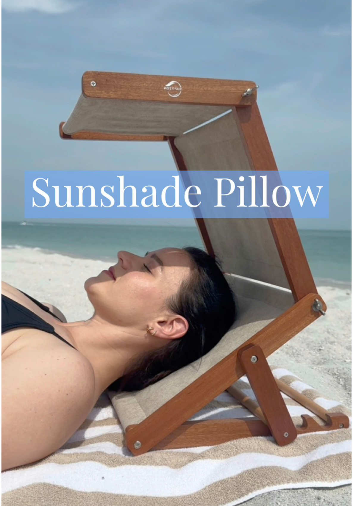 Someone finally invented this ⛱️🙌 You can find this under ✨Outdoors & Camping✨ on my website. #amazon #beachvibes 