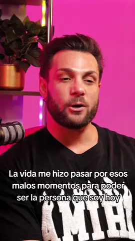 La vida me hizo pasar por esos malos momentos para poder ser la persona que soy hoy #PodcastNicola #hablemosdetal 