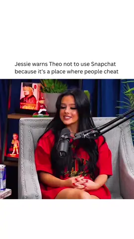 Who you use Snapchat ? #jessiemurph #theovon 