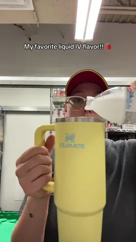 My daily liquid IV.. usually strawberry flavored!! 🤪 #liquidiv #hydration #strawberry #yummy #tiktokshop #tiktokshopfinds 