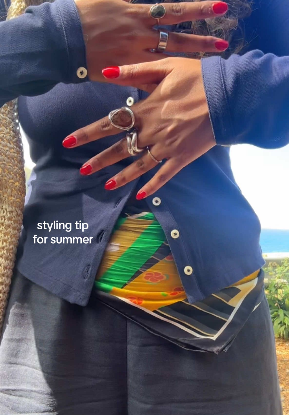 favorite styling tip right now #stylingtips #silkscarf #fashion #modestfashion 
