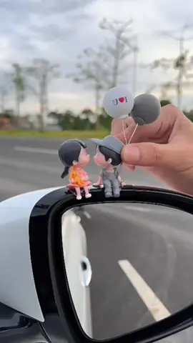 Ornamen miniatur lucu, cantik untuk di mobil ataupun sebagai hiasan meja dan ruangan. #miniaturlucu #ornamenminiatur #pajangandashboardmobil #pajangandashboard #hiasandashboardmobil 