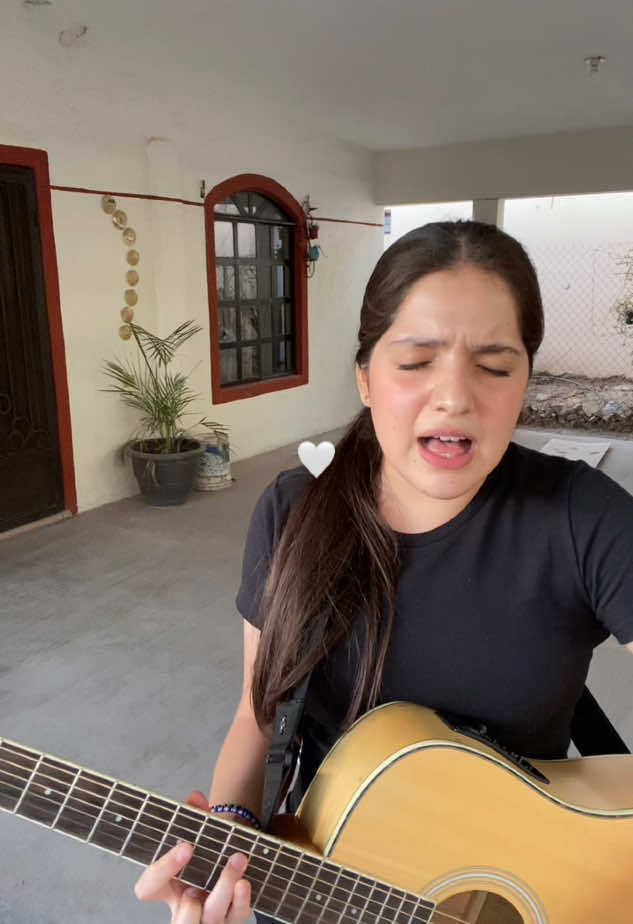 Quien estará besando esos labios, me tiene pensando yo antes no era así😪💔✨ . #regionalmexicano #lareceta #loquehayxaqui #tendencia #guitarra #fyp #fypシ゚ #fypp  #cover 