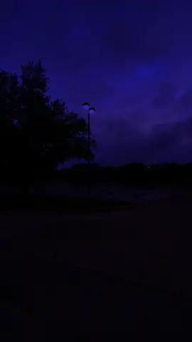 If I was the moon, would you still look for the stars?..#fyp #xyzbca #tvgirl #fypシ #viral 