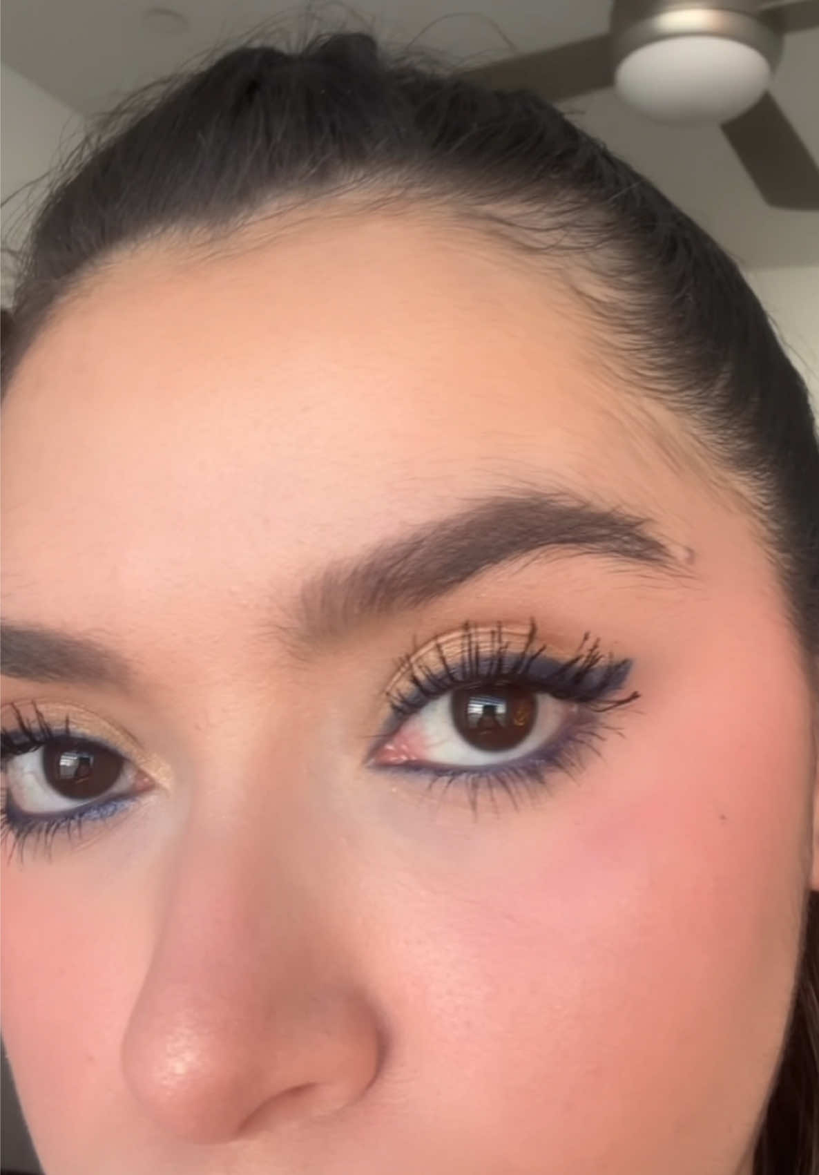 Check out the new Davis Lip & Eyeliner pencils here in the TikTok shop!! Grab yours in the link below!!! 🤍🤍 #makeup #Eyeliner #eyelinertutorial #eyelinerhack #eyelinerpencil #lippencil #waterproofmakeup #waterproofeyeliner #tiktokmademebuyit #fyp #newmakeup 