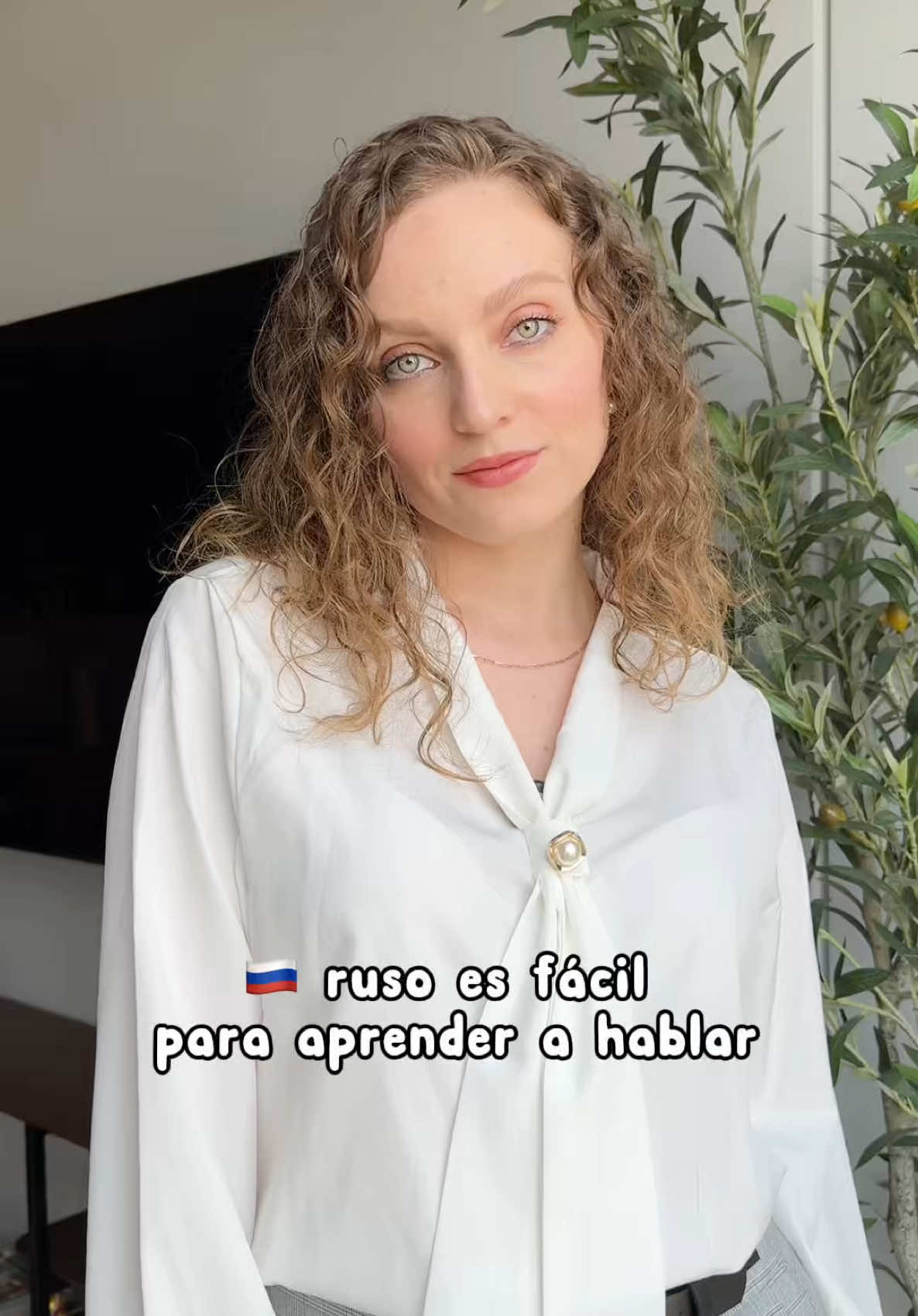 Palabras rusas que suenan fuerte pero significan algo tierno 🇷🇺💕 #idiomaruso #aprenderruso #comodecir #svetlanapustova #ruso #español #crevoo 