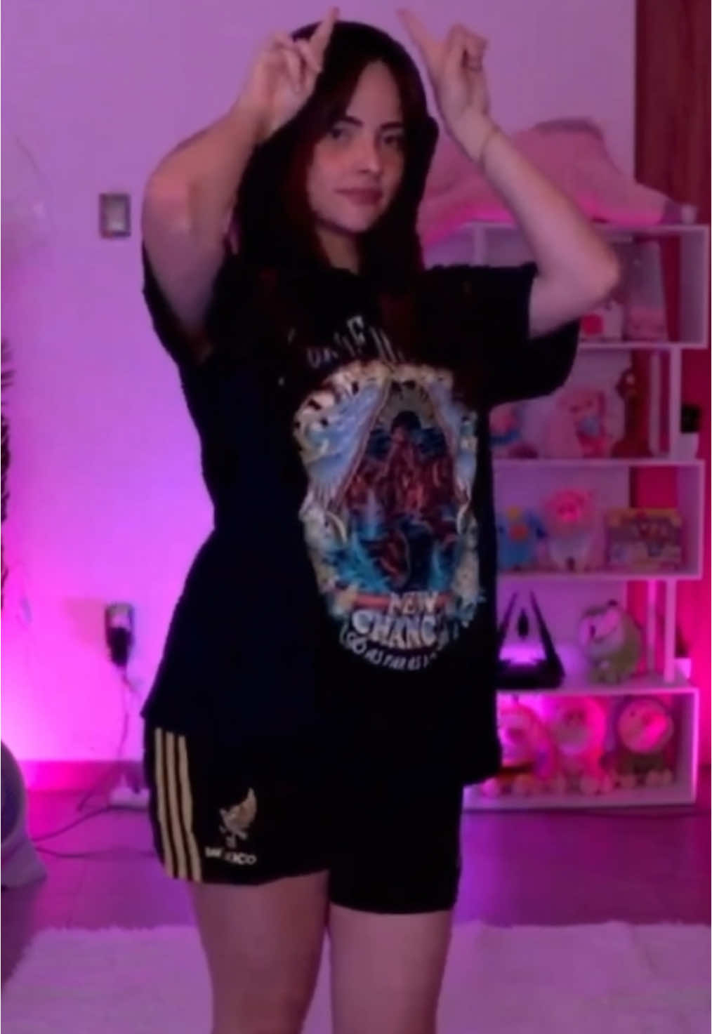 En su era pilates 🧘‍♀️✨ #vicky #vickypalami #pilates #streamer #clips #fyp #paratii 