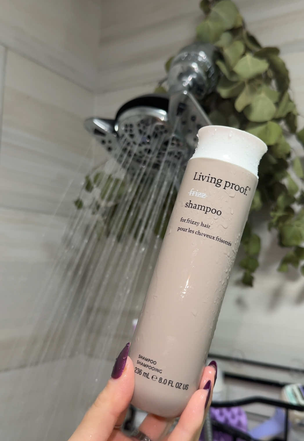 fake blonde + curly hair approved 😌🤩 gifted by @Living Proof, Inc. #haircare #shampoo #blonde #livingproof #curlyhairroutine #Inverted 