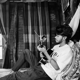 পাষান বন্ধু রে 😅❤️‍🩹 ... #guitercover #coversongs #song #foryou #bdtiktokofficial #fyp 