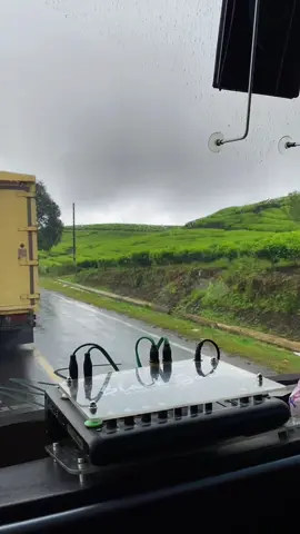 lagu rayola+alahan panjang+hujan🥶 #alahanpanjang #sumaterabarat #buspariwisatapayakumbuh #buspariwisatasumbar #fyp 