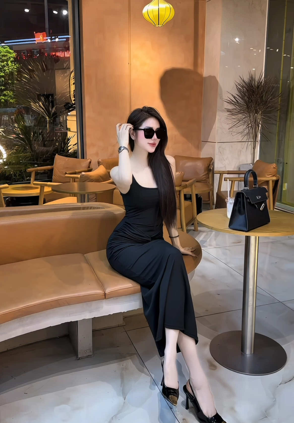 Nếu anh xem tình yêu là trò đùa ,không sao em cũng là người vui tính 🤭