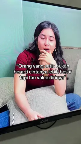 Padahal kita punya kok power buat gak setia . Tpi kita memilih setia krna kita tau value kita gak murahan heheh 🥰