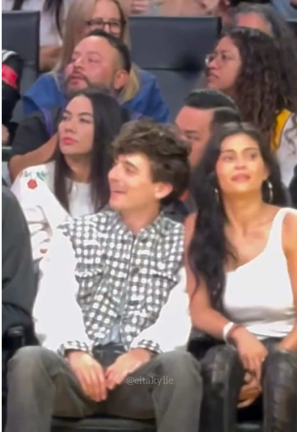 Kylie and Timmy tonight at the Lakers X Timberwolves playoff game 5 in LA 💕 @Kylie Jenner #kyliejenner #fyp #foryoupage #timotheechalamet 