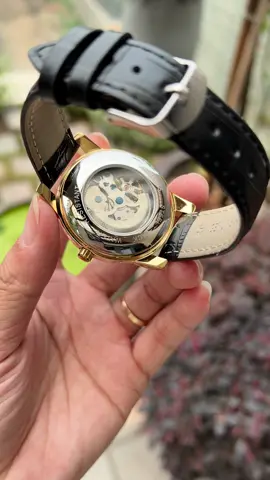 Đồng hồ cơ quốc dân 