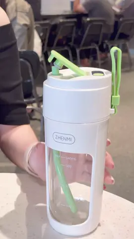 Máy vắt nước trái cây Điện Cầm tay #mayeptraicaymini  #mayeptraicay 