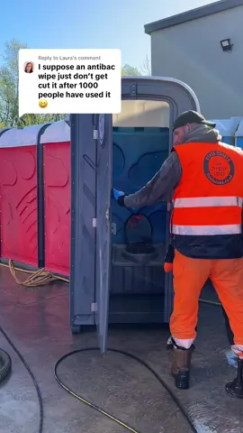 Replying to @Laura nope, unfortunately not 🤷🫧 #portabletoilet #CleanTok #satisfy #jetwash #eventtoilets 