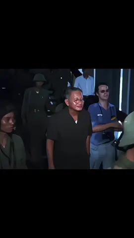 Tư liệu hình ảnh Quân Giải Phóng áp giải ông Dương Văn Minh ra đài phát thay để tuyên bố đầu hàng.🇻🇳 #duongvanminh #saigon #giaiphongmiennam #vietnam #hochiminh #viral 