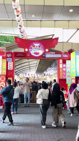 Only 4 Days left we're here❗️❗️ 🇲🇾From Penang To Osaka🎌 🗓️18 April - 04 Mei 2025 🕙10.00 - 22.00 📍Blok M Square, Lobby Berlian 1-3 #blokm #blokmsquare #kulinerviral #makananviral #jajananviral #foodfestjakarta #penangtoosaka #streetfood #streetfoodasia #jakartafoodie #kulinerhits #jakartaselatan #jaksel #bazarkuliner #festivalkuliner 