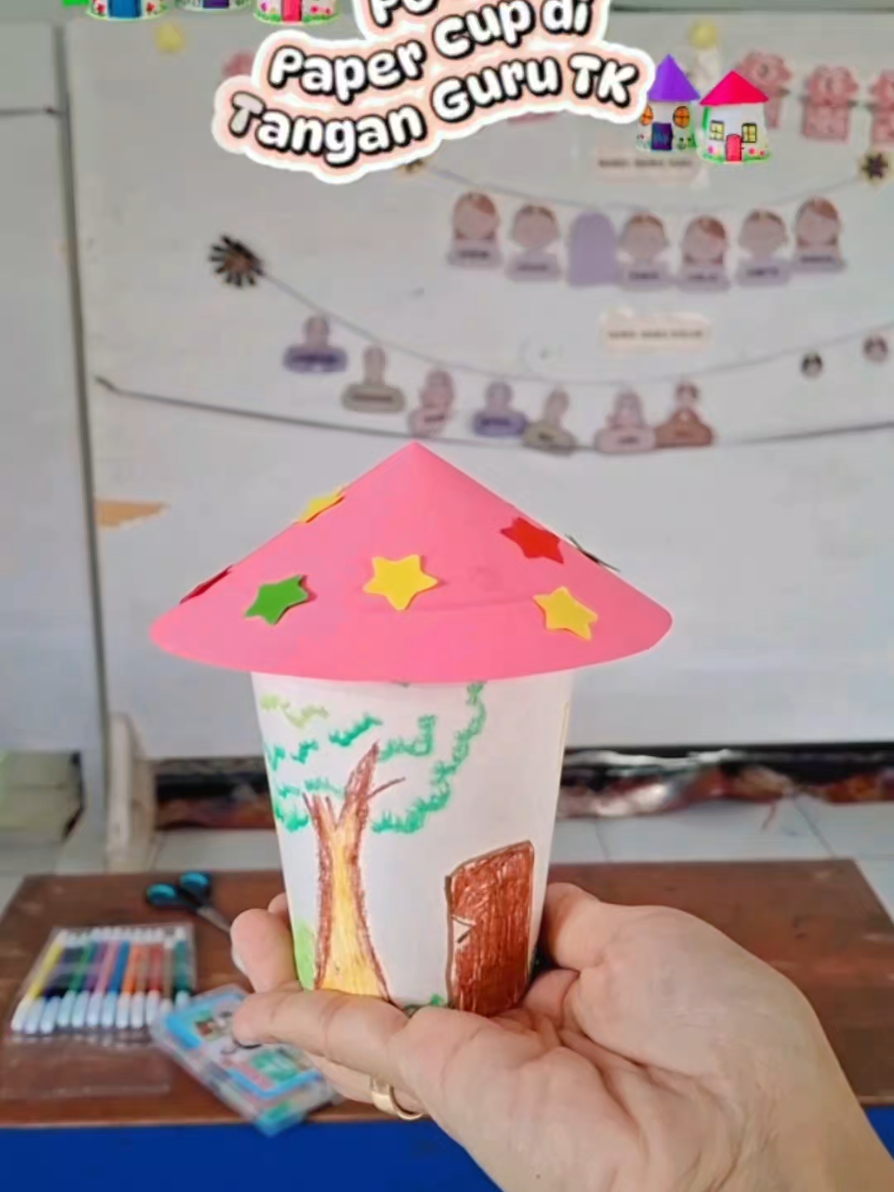 .Tema : Lingkunganku / Rumahku .Kegiatan : Membuat Rumah dari Paper Cup 🏡 #viral #gurutk #gurutkindonesia #idemain #gurutkkreatif #gurutk #kegiatantk #jokesguru #gurutkzamannow #gurutkhappy #idekegiatananak #temalingkungan #temarumah. 
