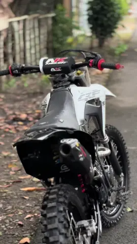 Obat ganteng motor trail#crfblackwhite⚡️ #wajibgajian #cuantanpabatas #fyp #crf150l #zxycba #foryou #foryoupage 