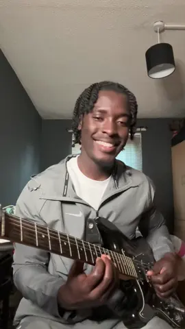 I love to have fun with this shi🤣🤣 #fyp #guitar #sebene #ivorycoast #premiergaou #afrobeats #africans #viral 