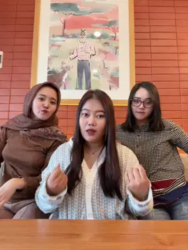 @Fifi Nur R. @Sandraaaaa 