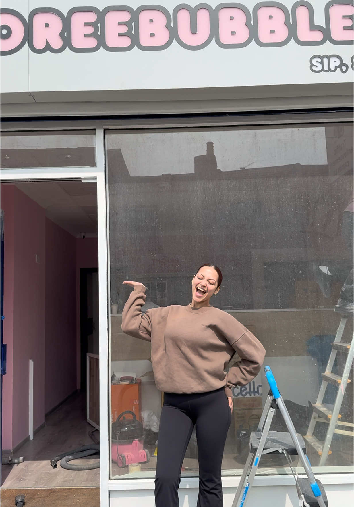 3 days till we open and I have so much to catch up on so prepare for a SPAM😭❤️ @Oreebubbles #business #bubbletea #shopopening #croydon 