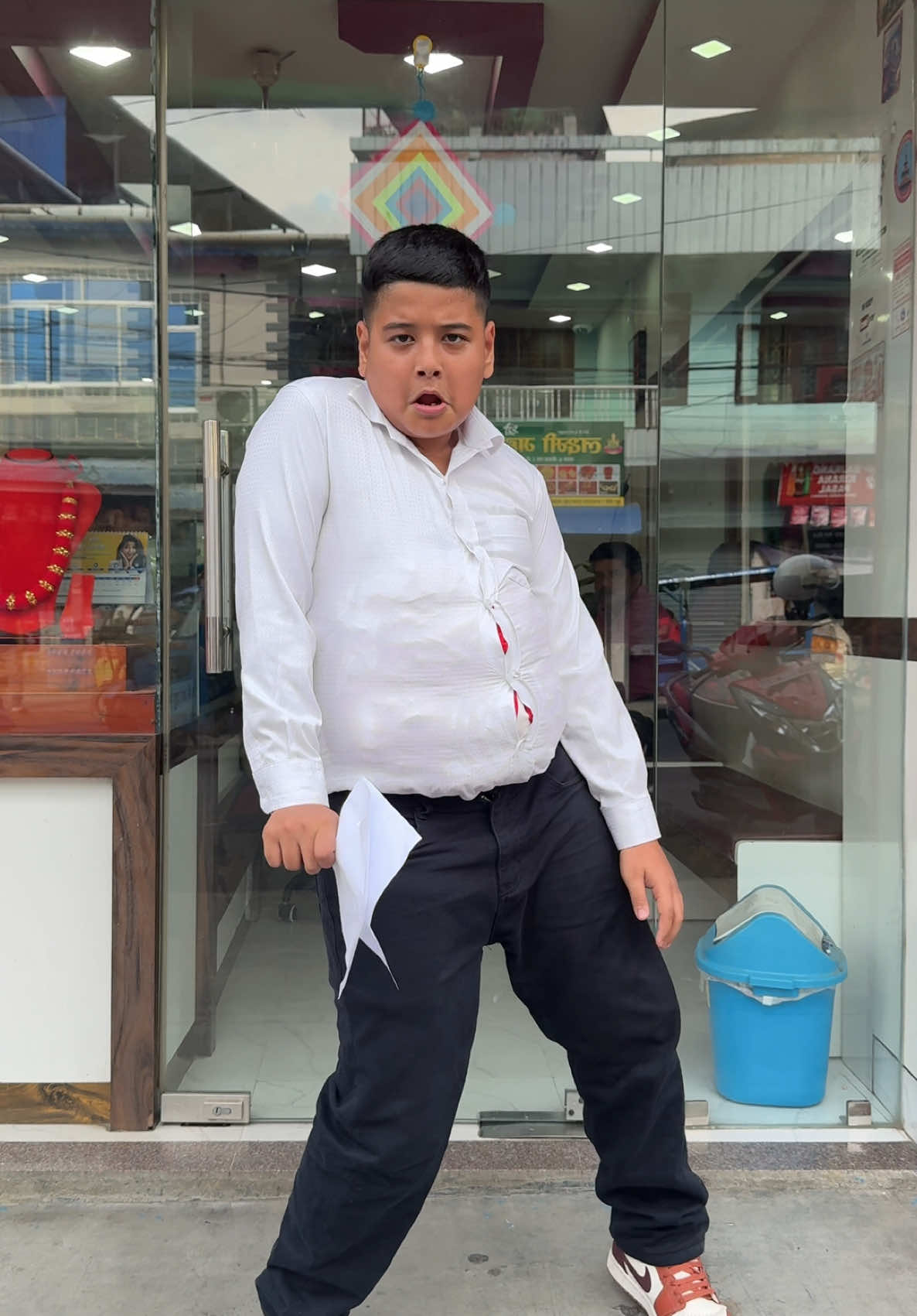 @Swarna Griha @Babu Parajuli कस्तो लाग्यो हाम्रो मास्टर जी😂🙏 #nunkwin #swarnagriha #Babuparajuli 