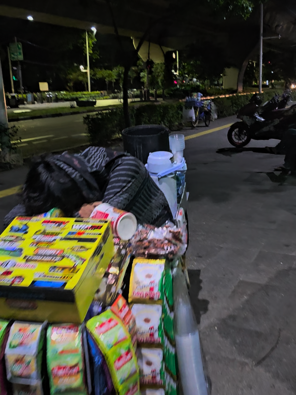 Terlihat tidak adil,tapi inilah takdir.;)😭😭