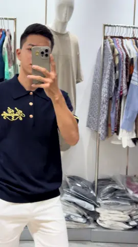 Siêu phẩm #polo cứ phải gọi là quá xịn . Quá chấtttt luôn Ae mình ơiii…😎😎😎 #xuhuong #aolen #polo #azencastore #quanaoquangchau #quanaobinhthanh 