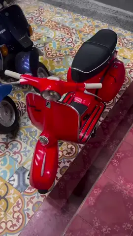 BISMILLAH DIJUAL CEPAT VESPA SUPER. TAHUN 1966. SURAT-SURAT LENGKAP. BPKB MASIH BAWAAN (HALAMAN UTUH). BODY SET ORIGINAL. Kepala Original Berkode. Cat Mulus 90% Minim Lecet pemakaian. Nat-Nat Sangat Rapi Dan Jelas. Body Lempeng Lepas Tangan Aman. Pork Original P/. Jok Model Piaggio. Velg Depan Belakang &Serep Original. Rem Pakem. Ban Set Tebal (Baru). Keran Bensin Aktif. Cuk Karbu Aktif. Speedo Baru Fungsi. Headlamap Baru. Handgrip Original Chung. Handle Model Wayang. Stoplamp Baru. Kelistrikan Hidup Semua. Lampu Depan Sudah Led (Terang). Plat Model Lawasan. Kunci Stang & Bagasi Fungsi. Spek Mesin🛠️ Mesin Kering Tidak Ada Rembes. Mesin Set Original. Rengkes Kanan Kiri Akur. Rengkes Kanan Original P/. Pengapian Set Original (Platina). Kenalpot Original Adem. Kampas Kopling Set Baru (Anti Srok). Oli Mesin Baru. ✅OVERALL MOTOR SIAP GAS TIDAK ADA PR APAPUN,SIAP DIBAWA HARIAN ATAU TOURING✅ • Rp6.500.000 • WHATSAPP ADA DI BIO #vespasuper1966 #vespasuper66 #vespasuperindonesia #vespasuper150 #vespasuperoriginal #vespasuper66original #vespasuper #jualvespasuper66 #jualvespasuper #super1966