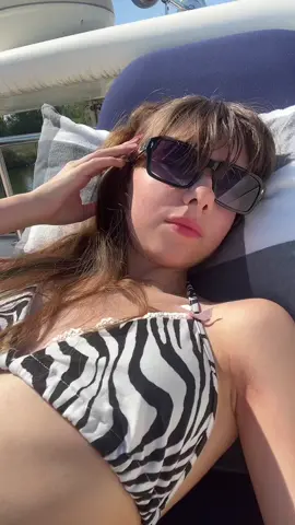 Tanning ❤️❤️#teamworkmakesthedreamwork #helpagirlout #fyppppppppppppppppppppppp #fyp #fyp #videoviral #tarrayummy #fypsounds #tanning #tan #fypツ 