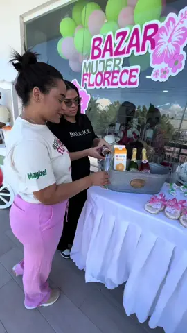 Tan real, aunque si tengo una fieles seguidoras de mi familia que no me dejan pasar una. 🥰🥰🥰🥰