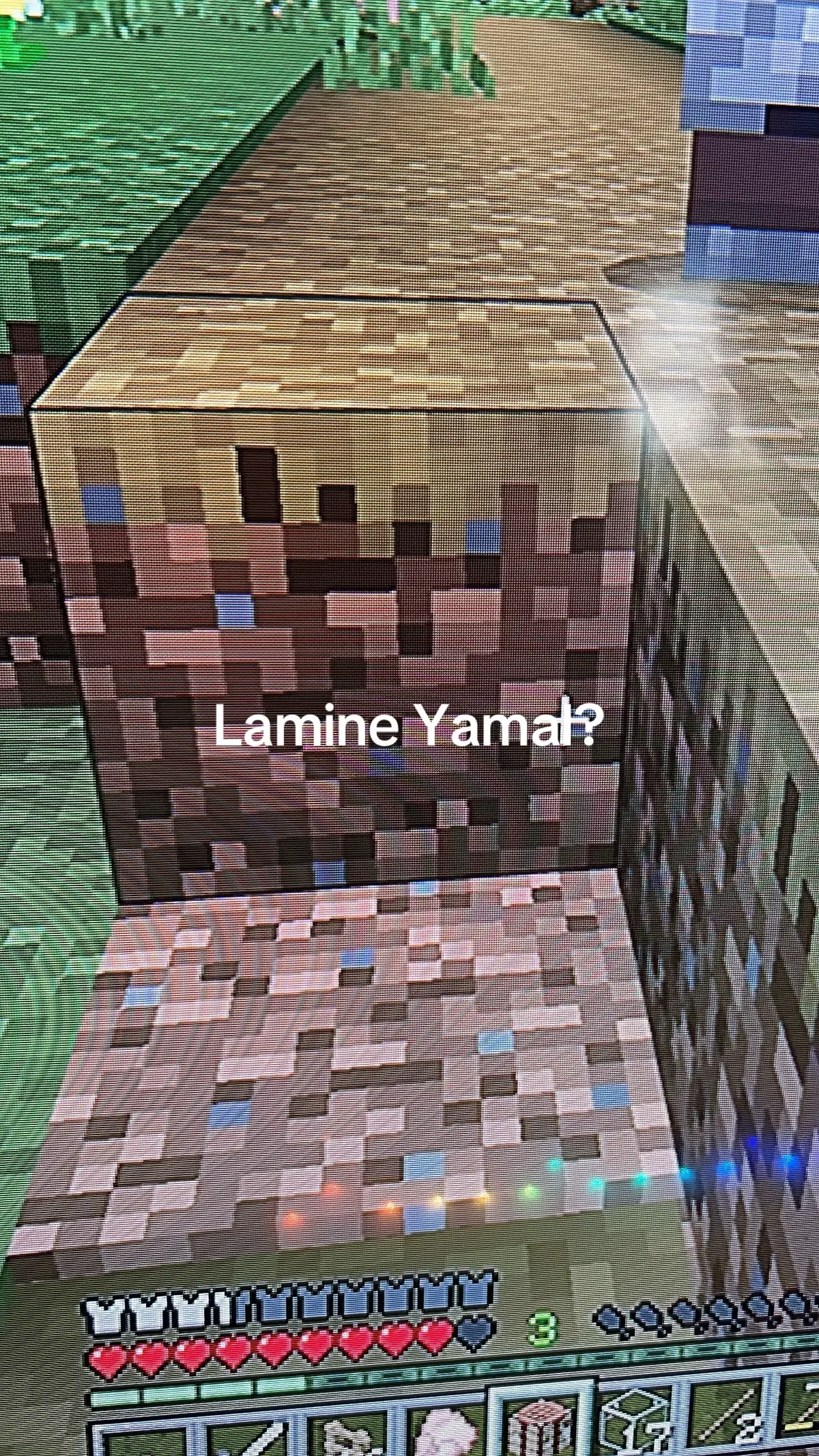 Yamal🤩#barca #fotball #yamal #whitehair #fyp #foryou