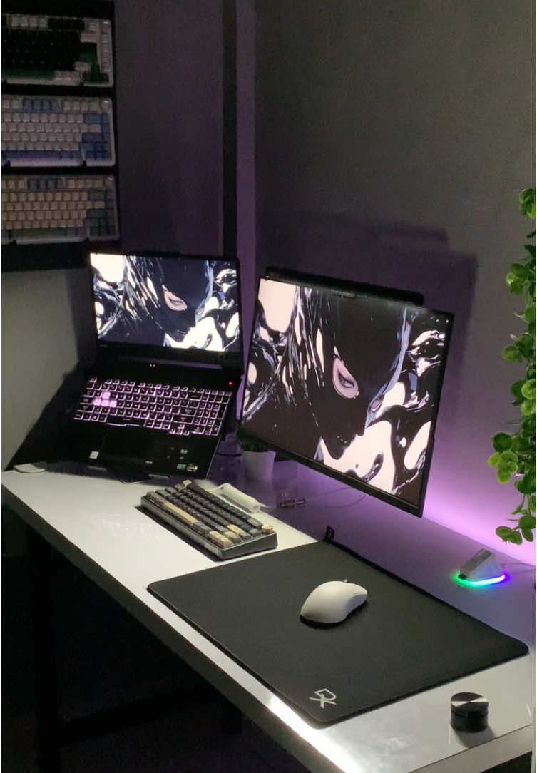 cozy laptop setup #GamingSetup #desksetup #setupgaming #room #techtok #fypツ 