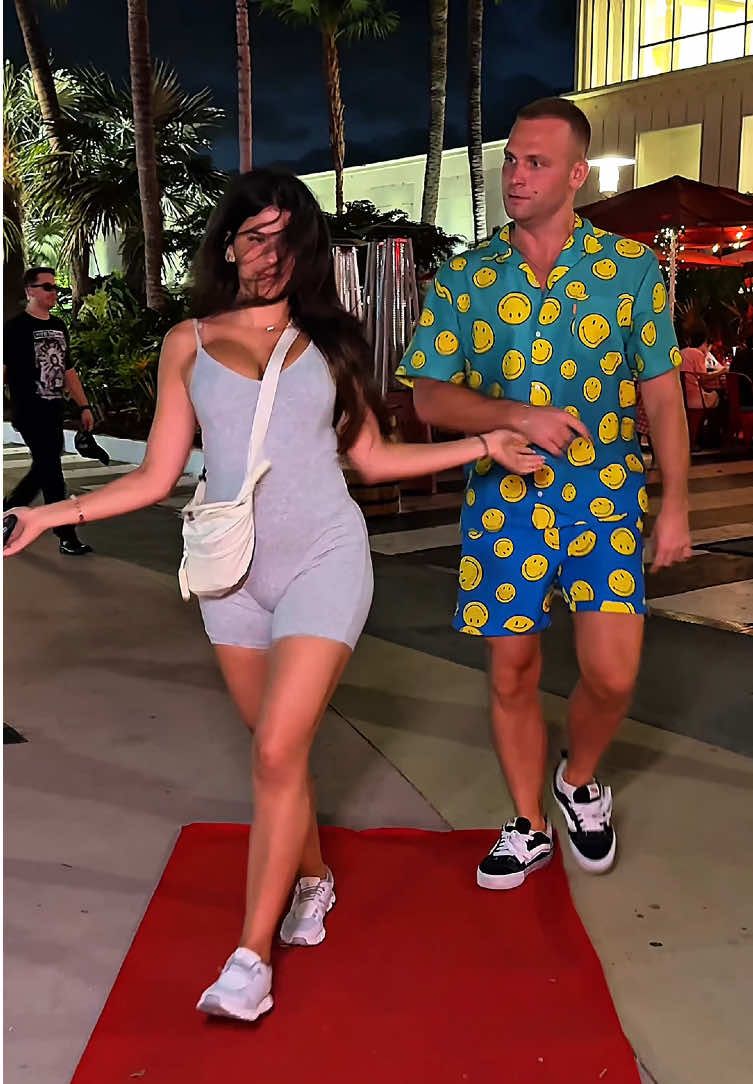 Red Carpet boy in Miami🤩🇺🇸 #RedCarpetBoy 