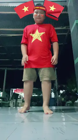 phần full nha mn mỗi tội nhìn cái sao vàng…#xh#ilovevietnam