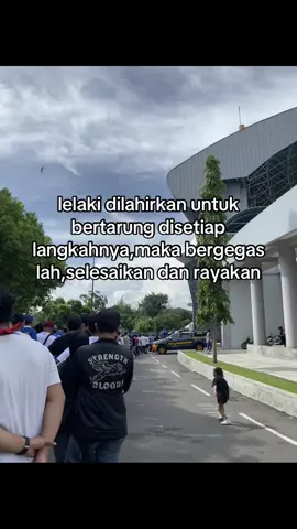 Setiap langkahmu penuh dengan cerita ☘️ #theclovesandthetobbaco #tctt #fyp 