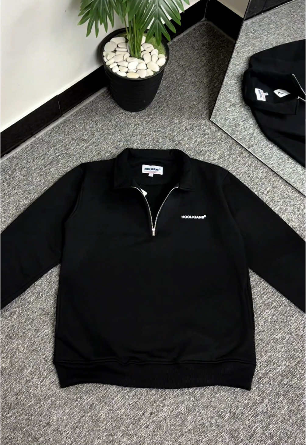 Hooligans sweater crewneck #sweater #crewneck #jaketpria #hooligans 