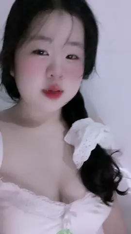 #CapCut #xh em chỉ muốn ôm lấy anh ☺️
