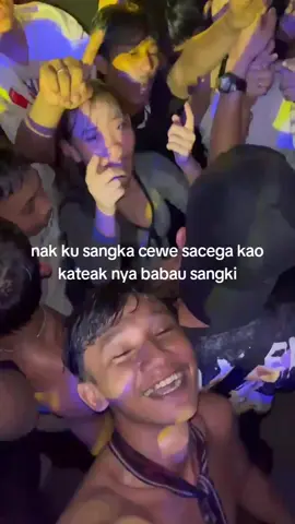 pakai rexcona lahh dekk😭🙏🏻 #naikdango #rumahradankpontianak #fypp 