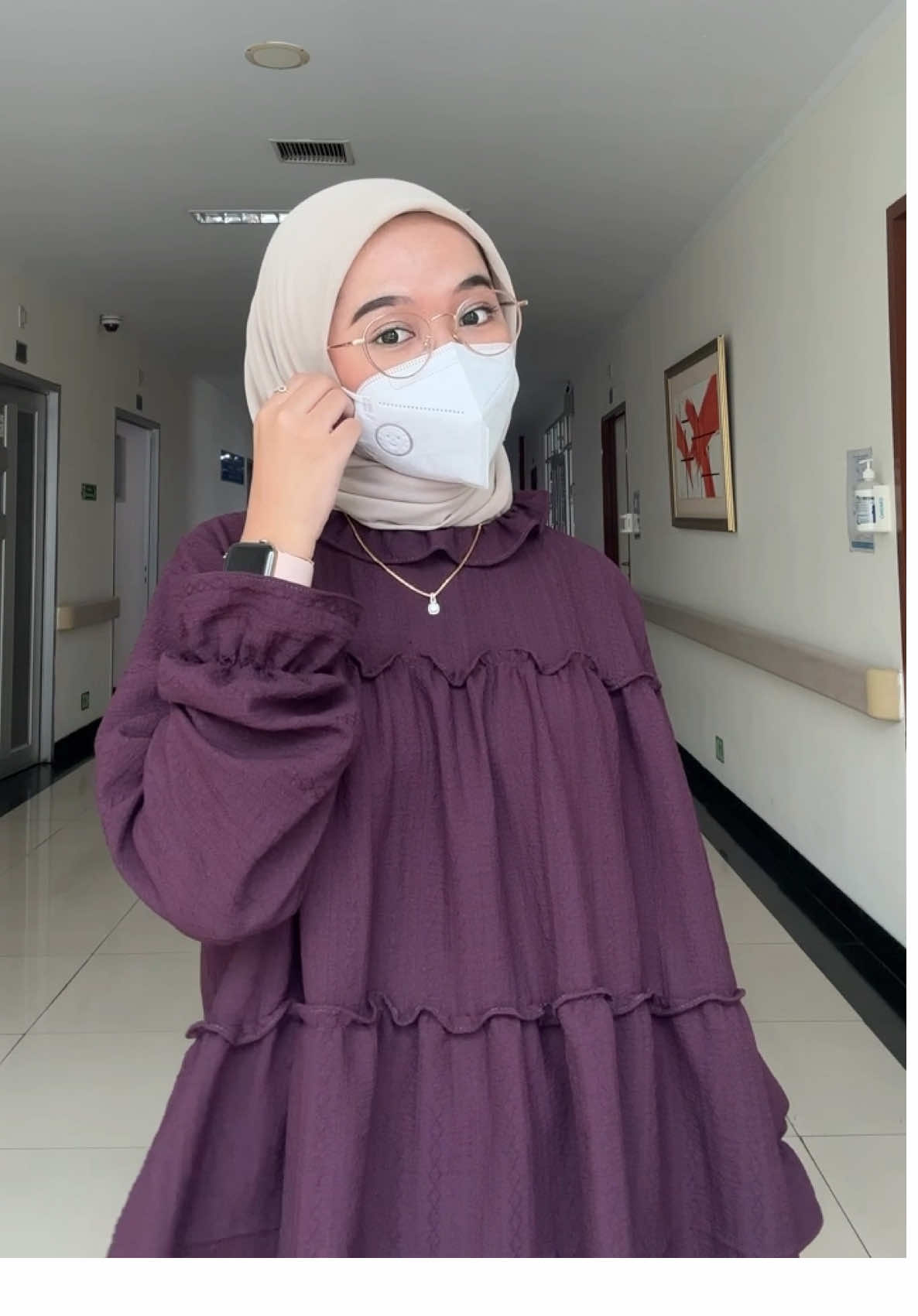 blouse ter peweeee!🫶🏻😩 #atasanburgundy #blousekoreanlook #elenablouse #atasanwanita 