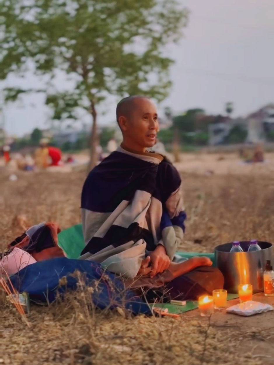 Thầy chúng con đẹp quá 🥰🥰🙏 #xuhuong #thichminhtue #gaimienque ☘️🌸
