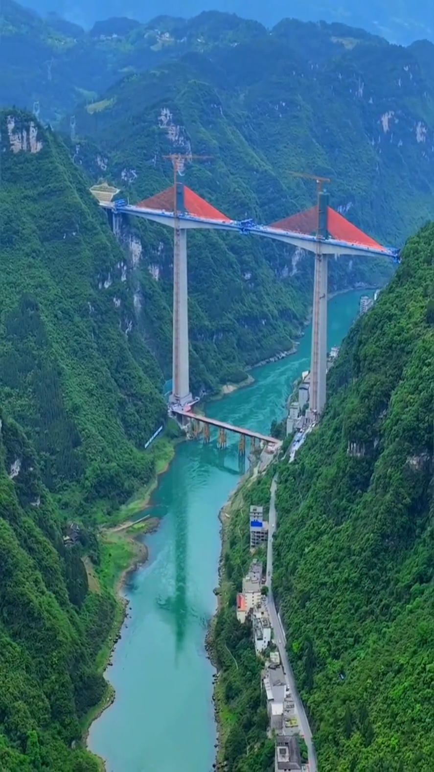 桥墩高度300多米#china #基建狂魔 