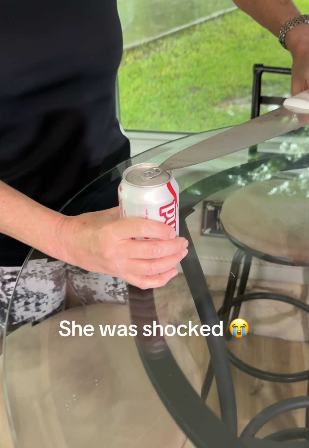 She can’t open cans so I had to show her the easiest way with the beverage barricade. They open cans, keep bugs out, differentiate who’s drink is who’s… you name it. The best little gadget fr  #canopener #canopenerhack #sodacan #beverage #cans #tiktokmademebuyit 