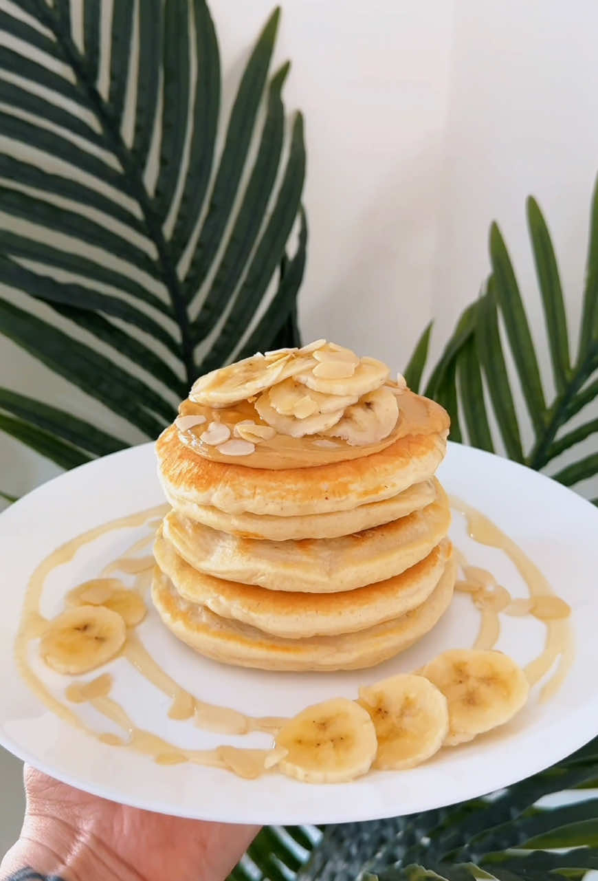 A dreamy protein pancake stack ✨ Made using the @Protein Works loaded milk chocolate chip loaded pancake mix as always 😍 #proteinpancakes #pancakestack #pancakes #pancakelover #proteinworks 